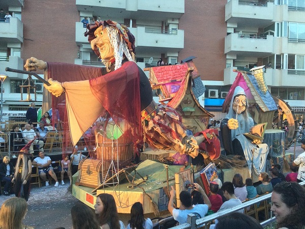 Colla EKSI, Akelarre, guanyadora Carnaval de Carnavals, Festes de Primavera, Ajuntament de Palafrugell