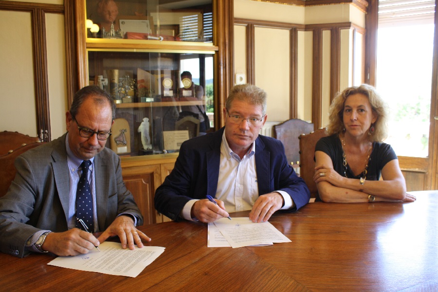 signatura-conveni-habitatge-assequible