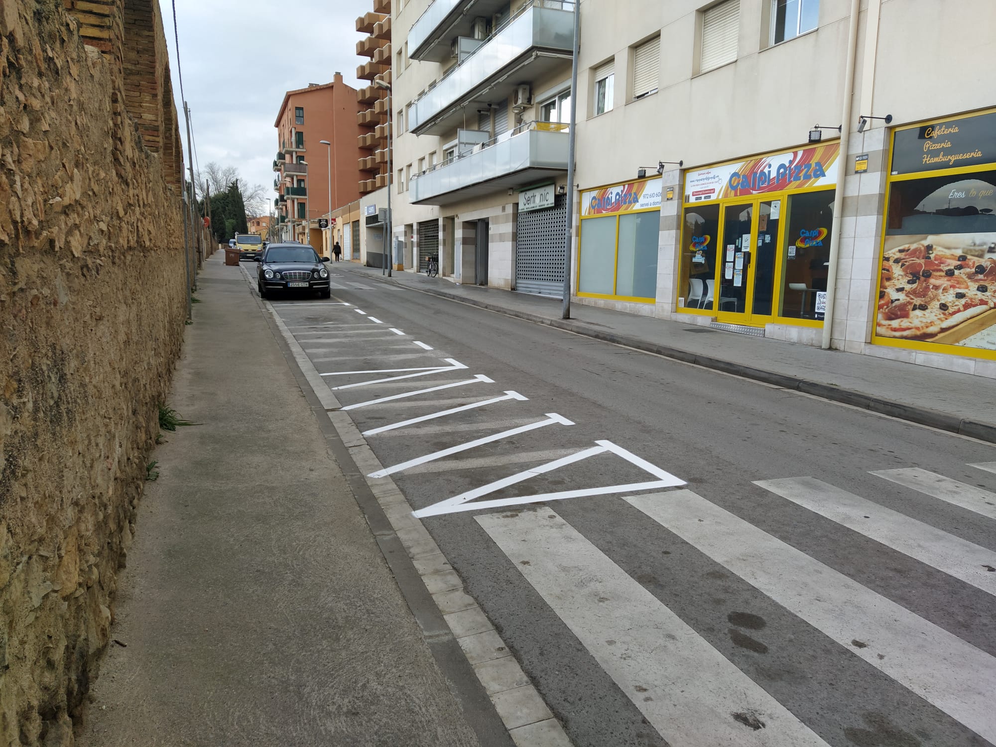 Aparcament zona carrer Ample