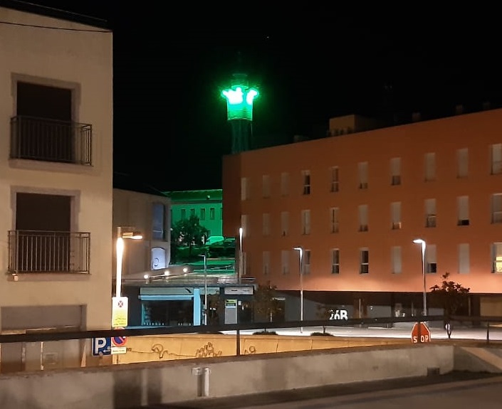 il•luminació Torre Can Mario en record víctimes Covid-19 Palafrugell
