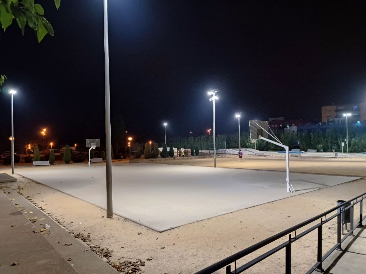 Llums palça Onze de setembre, àrea de Serveis Municipals, Ajuntament de Palafrugell