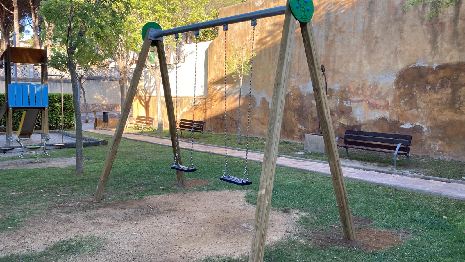 Millores als jocs infantils dels parcs, Àrea de Serveis Municipals, Ajuntament de Palafrugell