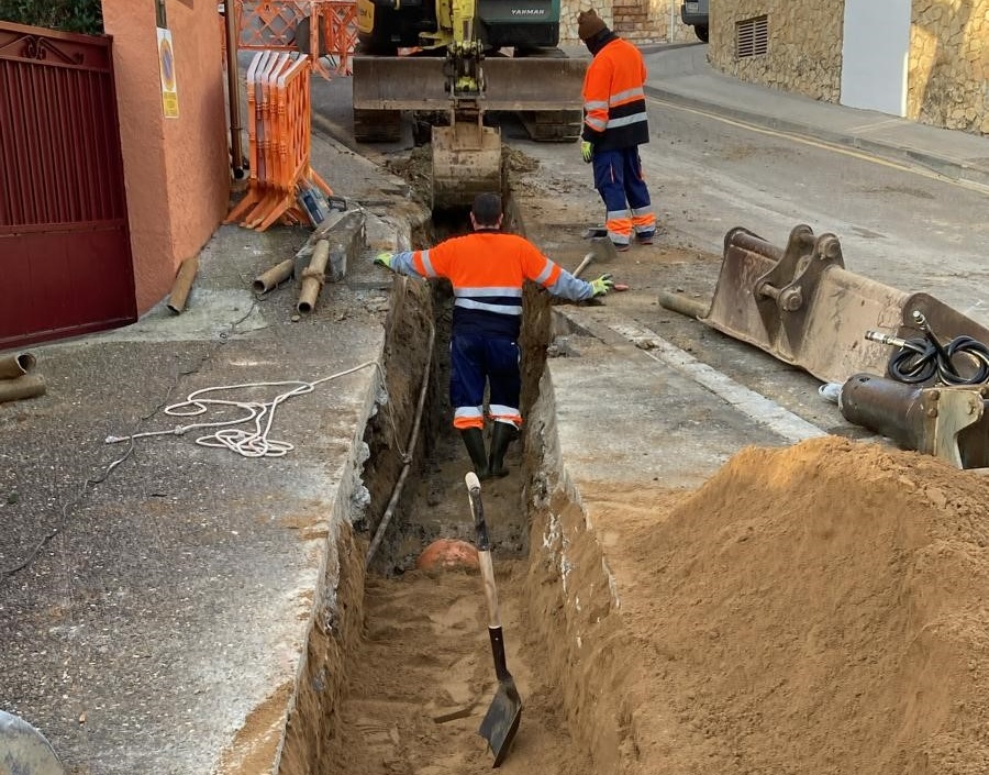 Canvi clavegueram carrer de La Bisbal, Àrea de Serveis Municipals, Ajuntament de Palafrugell